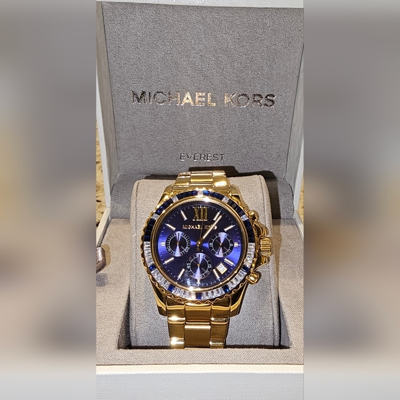 Everest watch, brand new, never worn. - Picture 2 of 2